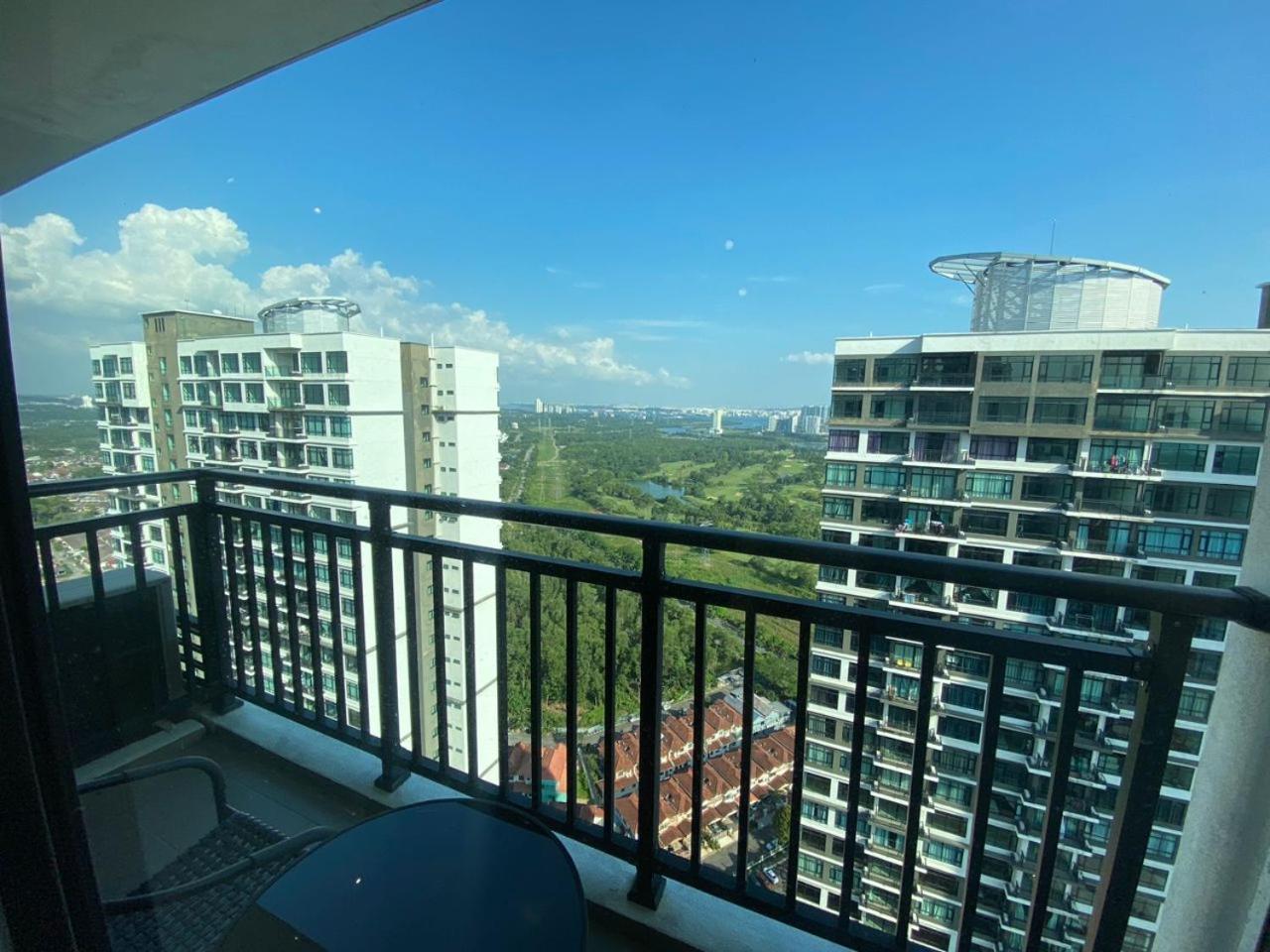 Vesta Homes, Molek Regency With Golf View, Johor Bahru, Mid Valley * Johor Bahru